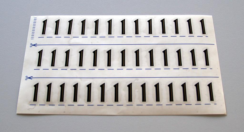 Grabkreuzbeschriftung - 36mm, Ziffer '1', 40 Stück pro Blatt