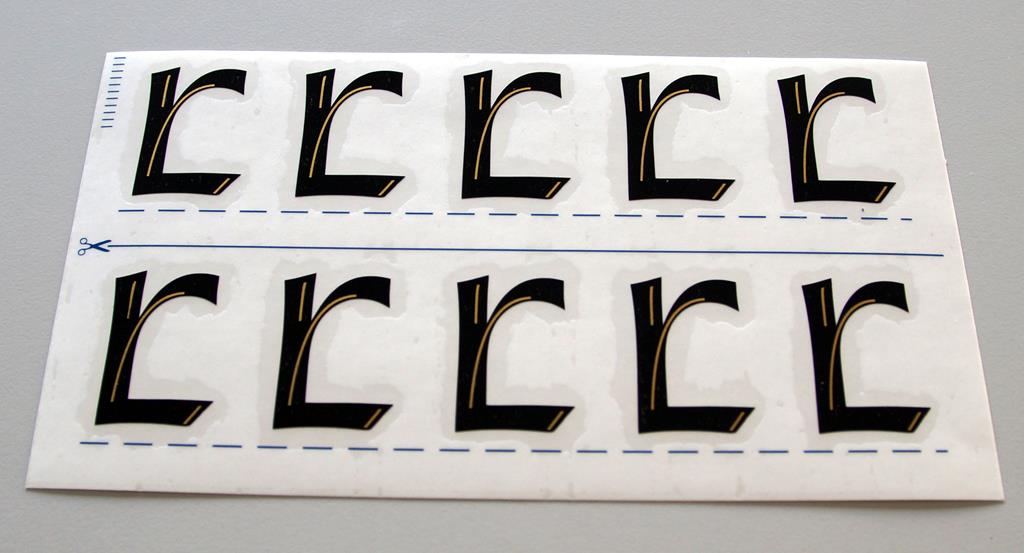 Grabkreuzbeschriftung - 36mm, Zeichen 'L', 10 Stück pro Blatt