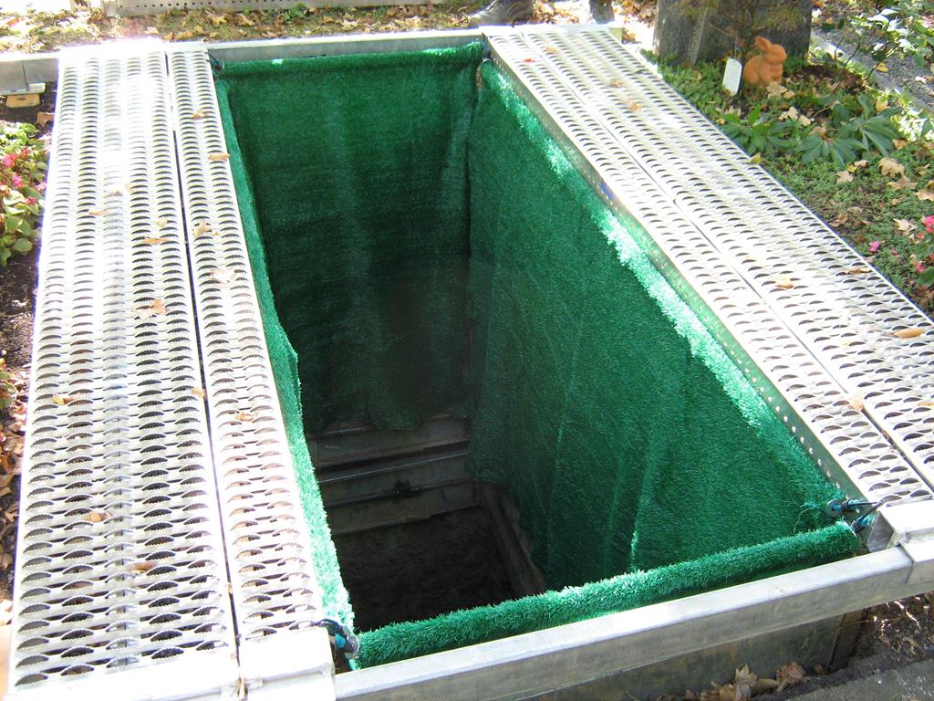 Grabdeko 'Expander ' bestehend aus