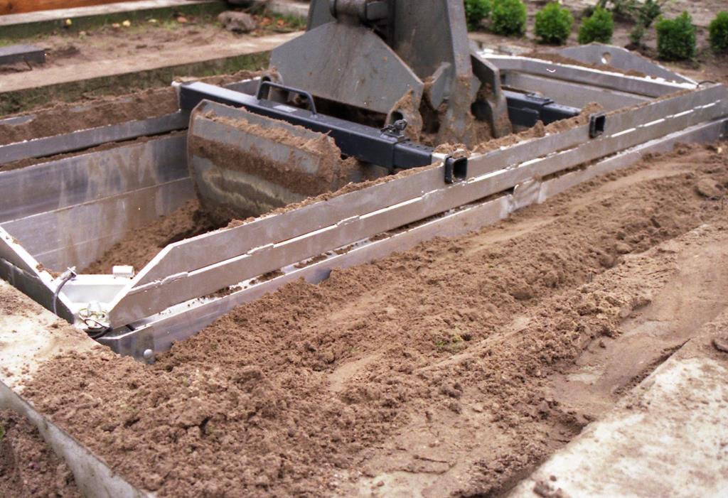 3 Verbauringe-Stahl,dav.1Ring m.Schneid- kante, incl. Zubehör