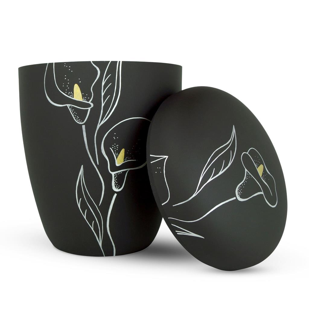 Biourne glint-satin-black, Design "Calla" in silber